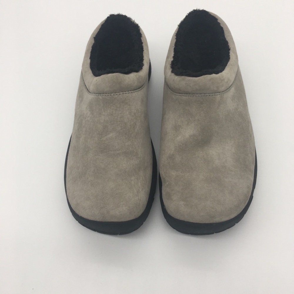 Merrell  Women’s Slip On Mules/Clogs Suede Size 7